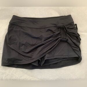 Gapbodyfit Women's Athletic Shorts/Skort in Black